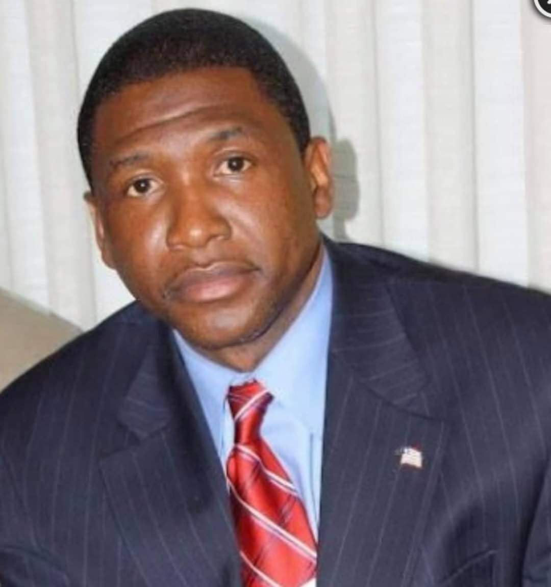 U.S. CONGRESSMAN CRITICIZES LIBERIAN LEGISLATURE FOR USING A SINGLE MICROPHONE