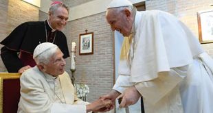 Pope Francis: Pray for ill Benedict XVI