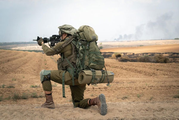 Israeli tanks raid northern Gaza Strip