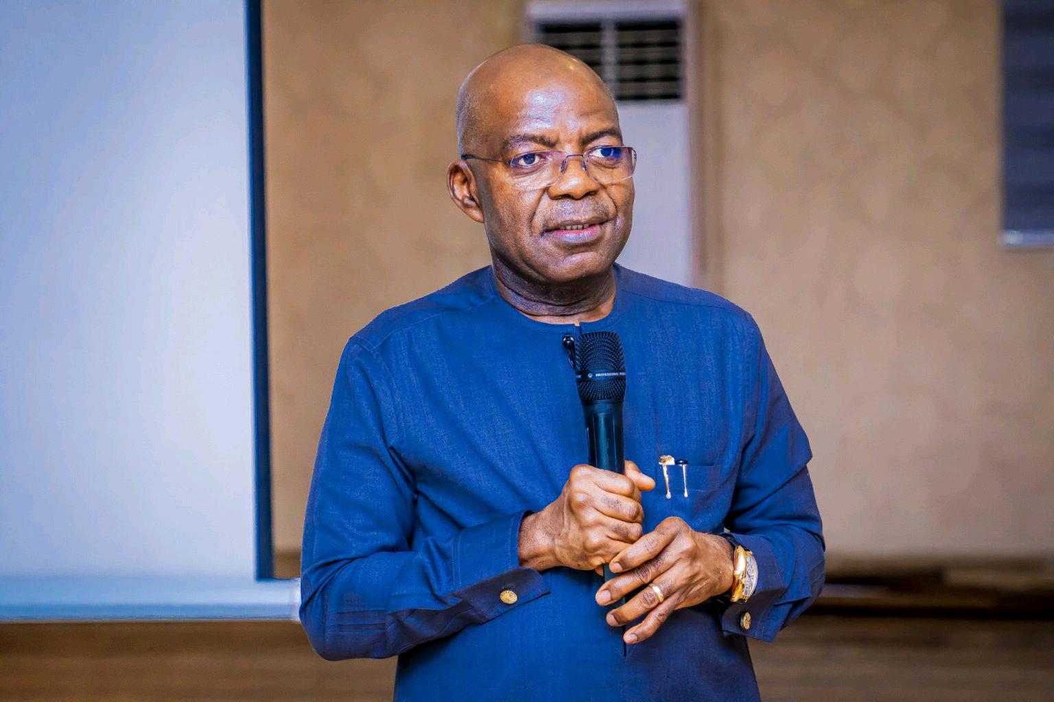 NIGERIA: “Politicians have had their share; now it’s the people’s time,” stated Governor Alex Otti