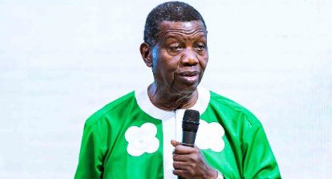 NIGERIA: Pastor Adeboye Criticizes Brides Who Wear Makeup, Says They Doubt God’s Perfect Creation